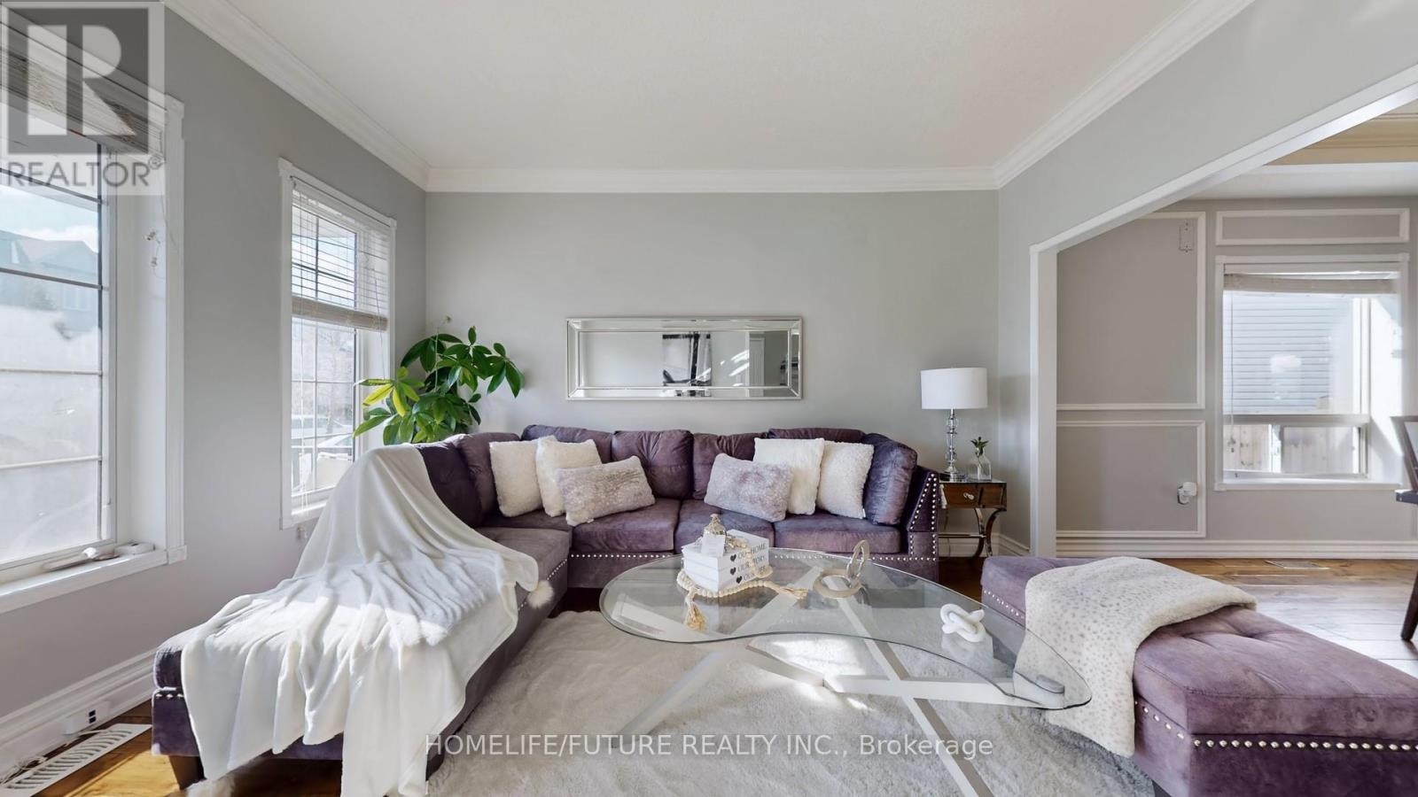 94 Carnwith Drive E, Whitby, Ontario  L1M 2K8 - Photo 5 - E12570292