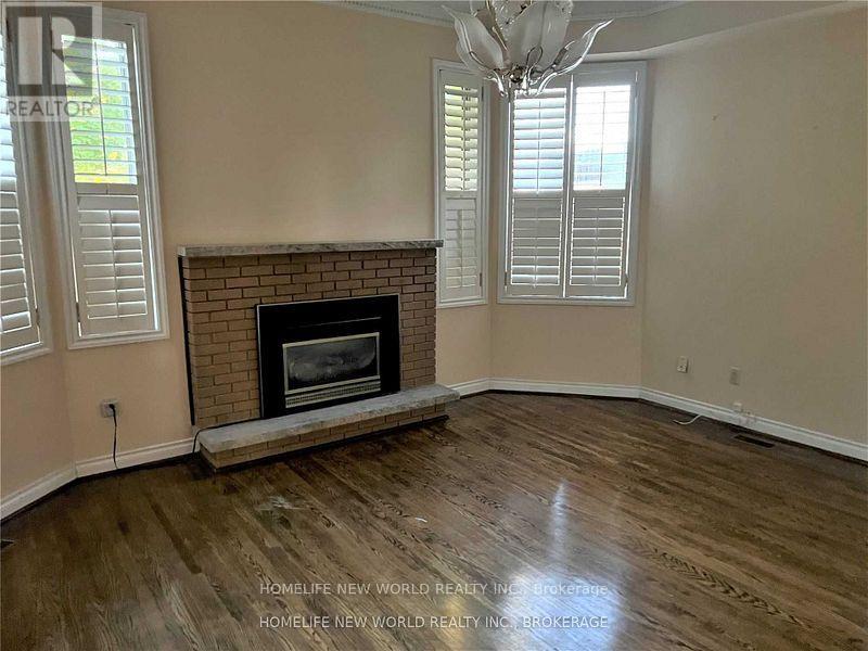 B - 8 Conland Avenue, Toronto, Ontario  M6A 2R9 - Photo 10 - W12570306