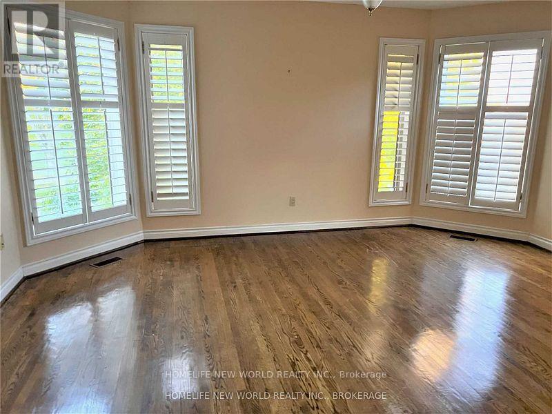 B - 8 Conland Avenue, Toronto, Ontario  M6A 2R9 - Photo 11 - W12570306