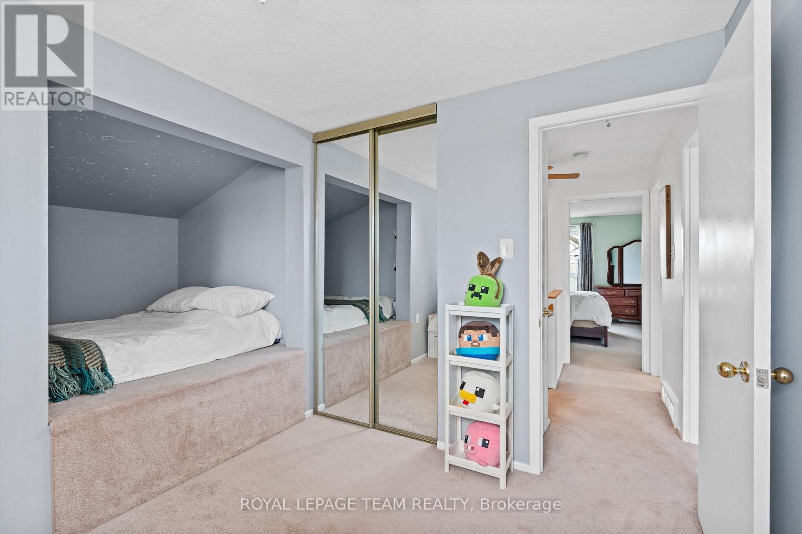 92 Burnetts Grove Circle, Ottawa, Ontario  K2J 1N7 - Photo 31 - X12564616