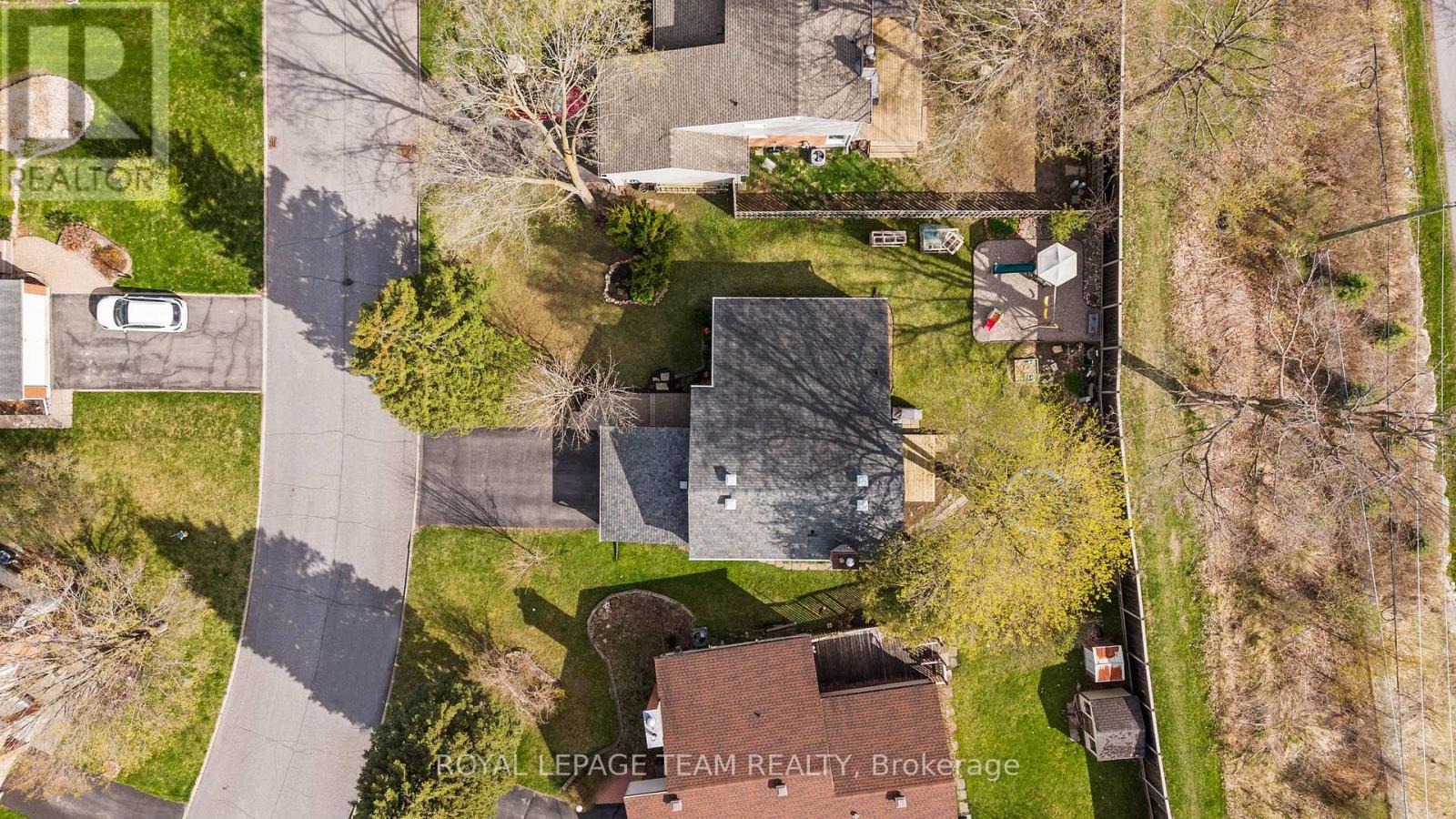 92 Burnetts Grove Circle, Ottawa, Ontario  K2J 1N7 - Photo 42 - X12564616