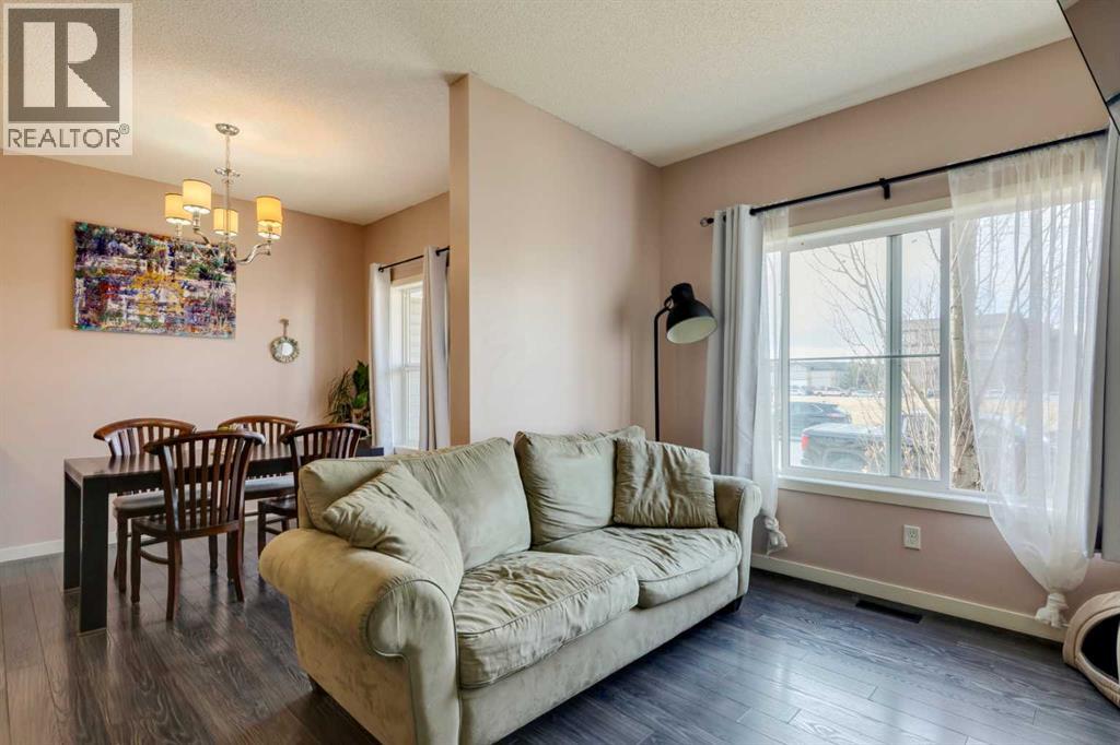 65 Copperpond Landing Se, Calgary, Alberta  T2Z 1G6 - Photo 8 - A2271438