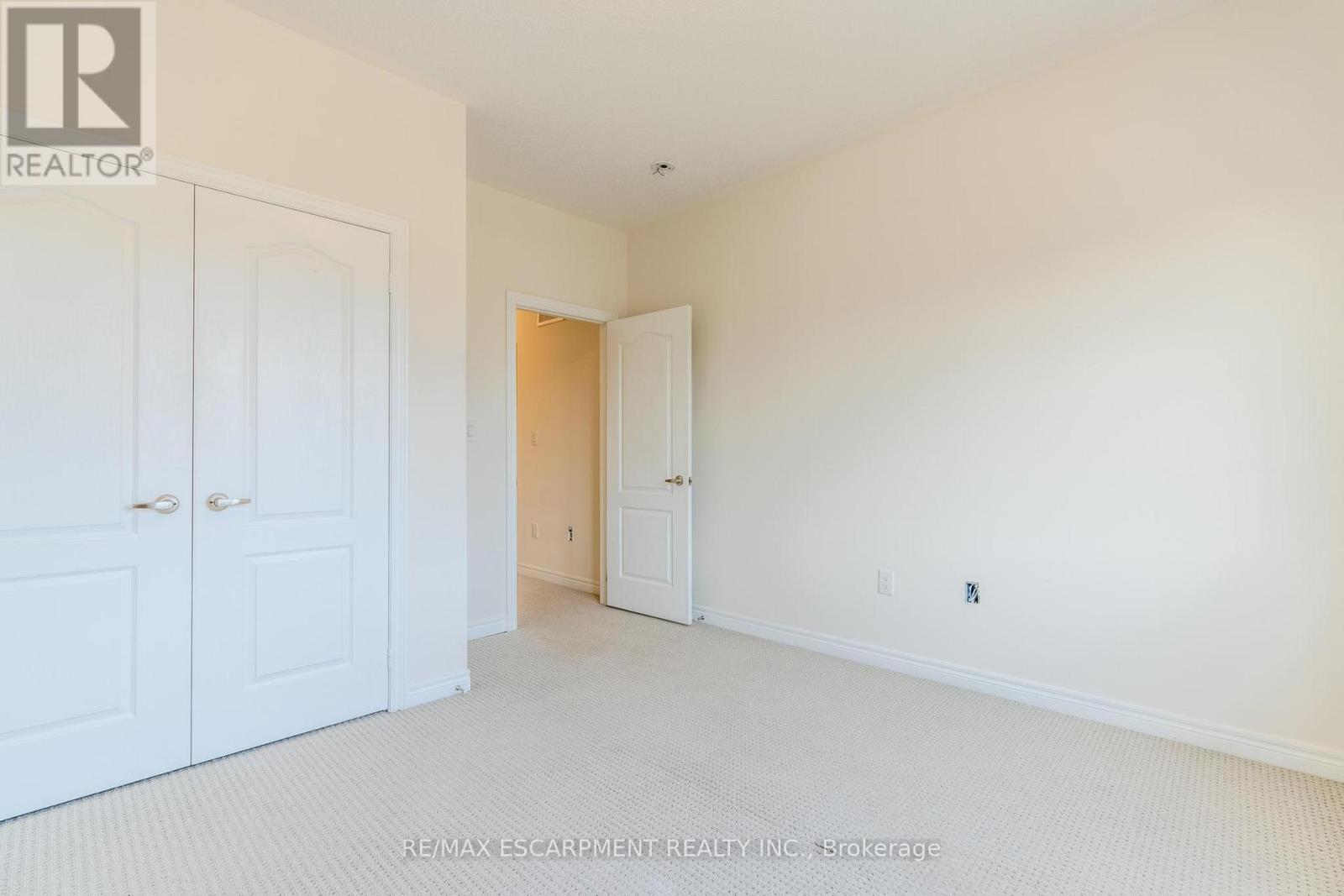 83 Great Falls Boulevard, Hamilton, Ontario  L0R 2H7 - Photo 19 - X12570300