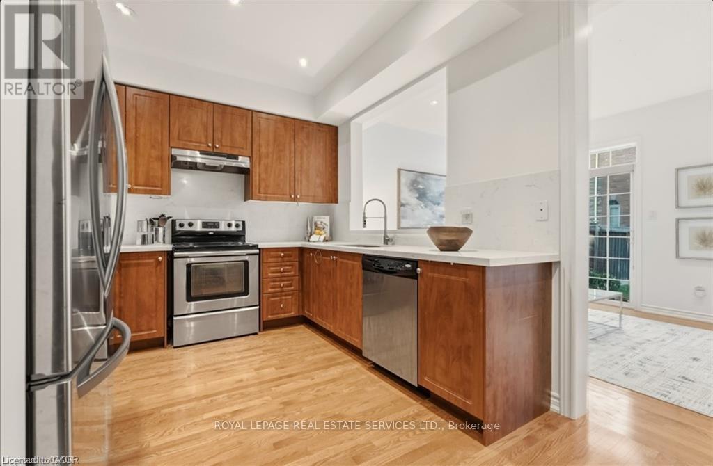 23 Sedgewick Place, Vaughan, Ontario  L4H 3J5 - Photo 3 - N12570202