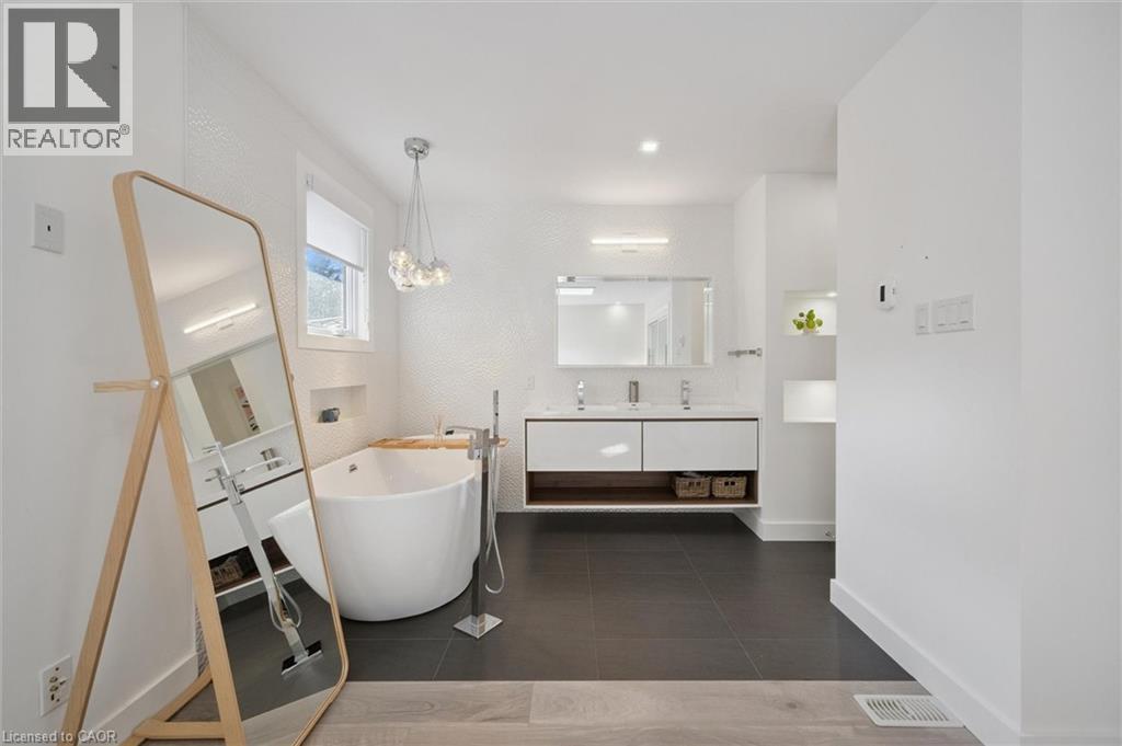 548 Box Grove Place, Waterloo, Ontario N2L 4V3 - Photo 21 - 40789487