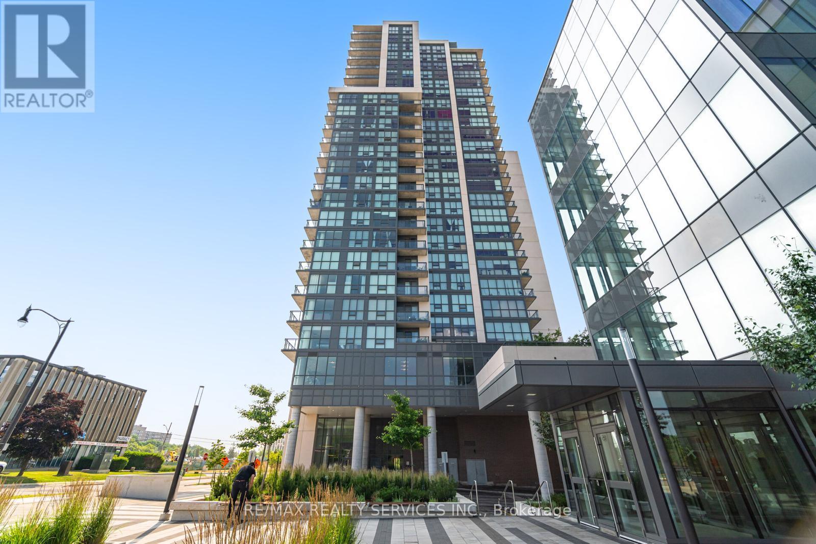 1506 - 15 Lynch Street, Brampton, Ontario  L6W 0C7 - Photo 2 - W12570324