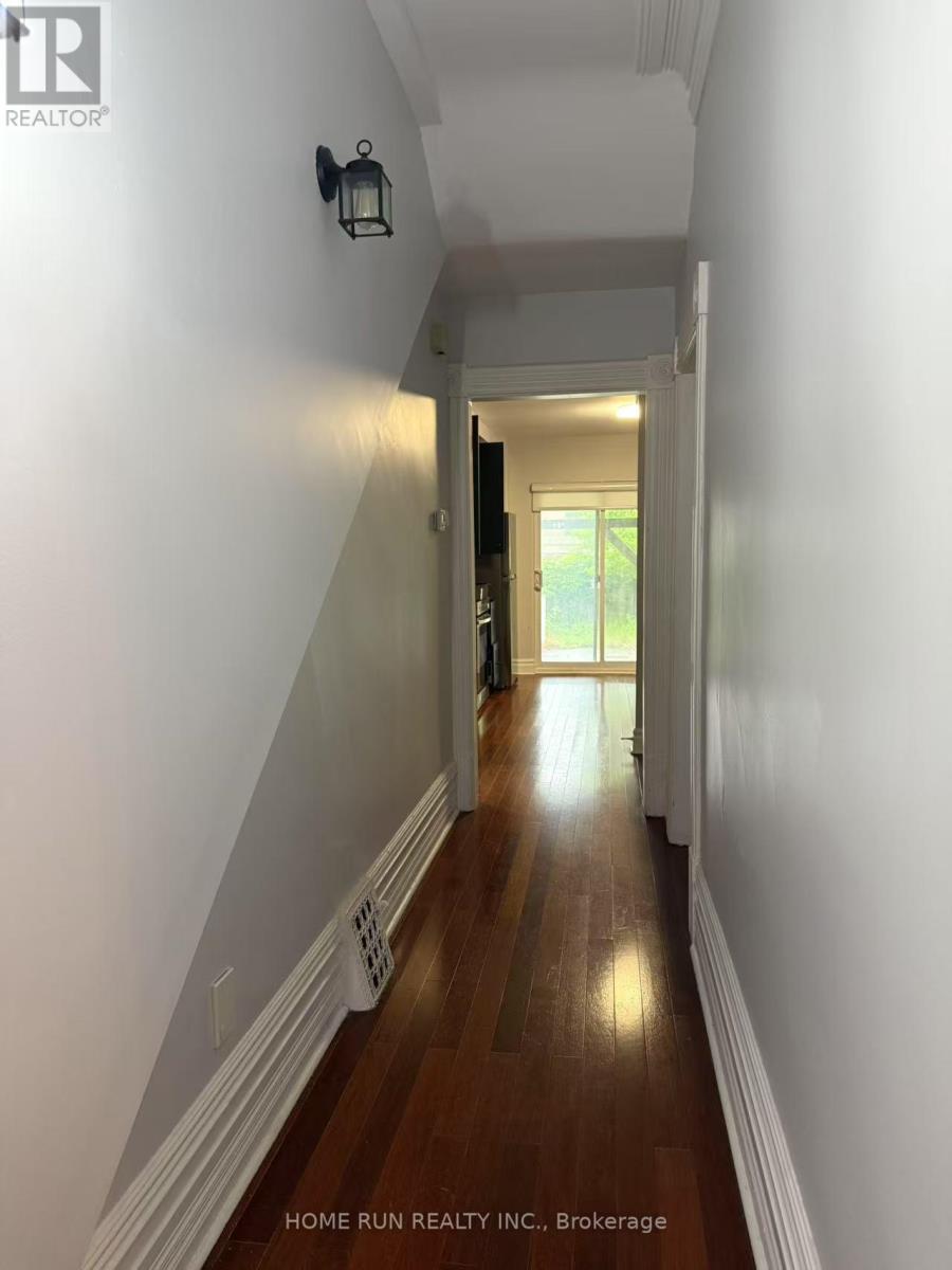 191 Pretoria Avenue, Ottawa, Ontario  K1S 1X1 - Photo 2 - X12570348