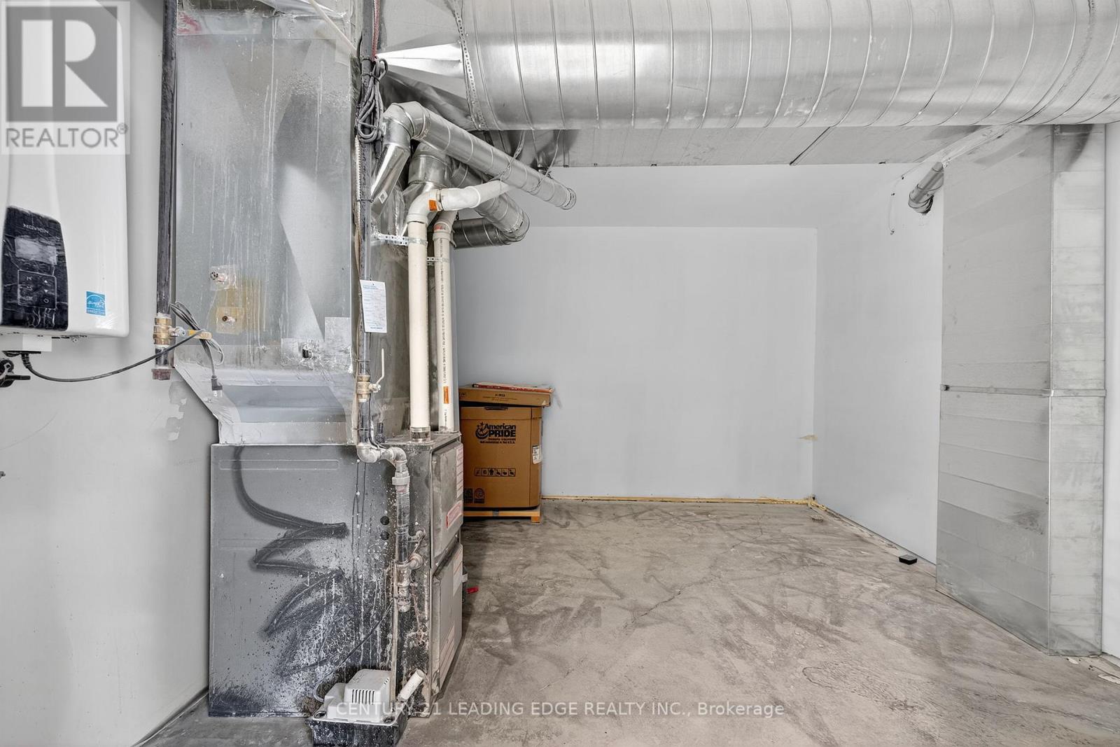 556 Bath Road, Kingston, Ontario K7M 2Y3 - Photo 30 - X12570328