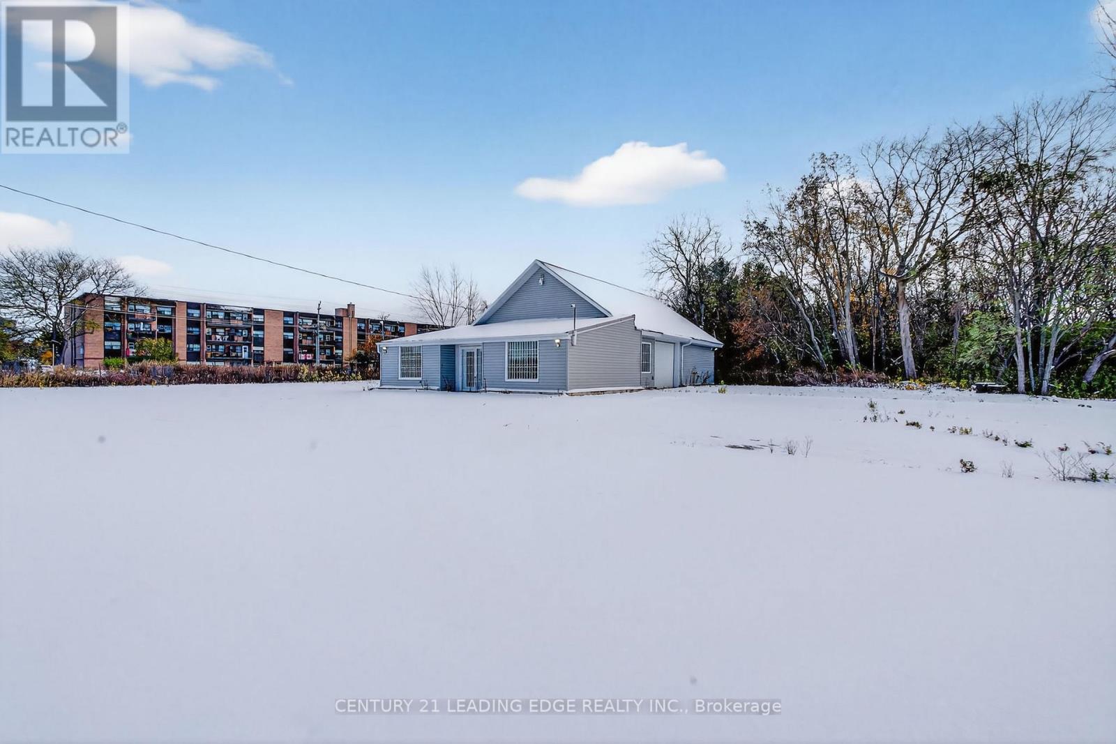 556 Bath Road, Kingston, Ontario K7M 2Y3 - Photo 11 - X12570328