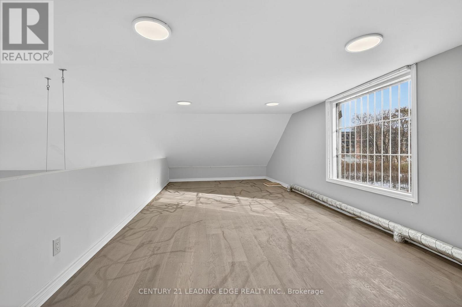 556 Bath Road, Kingston, Ontario K7M 2Y3 - Photo 31 - X12570328