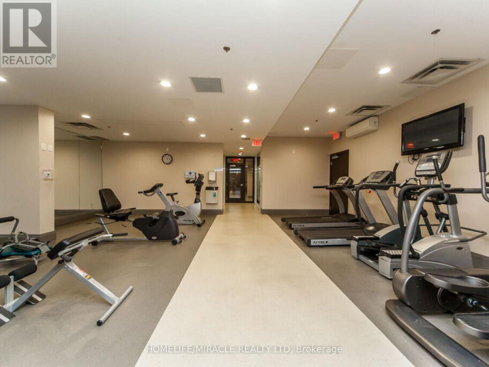 519 - 120 Dallimore Circle, Toronto, Ontario  M3C 4J1 - Photo 17 - C12570338