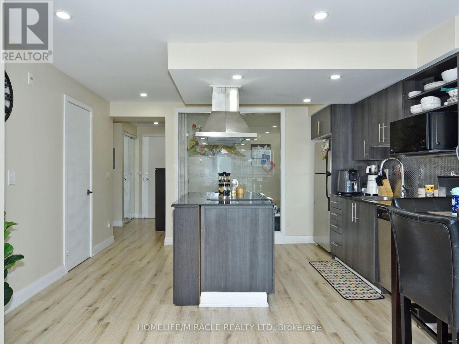 519 - 120 Dallimore Circle, Toronto, Ontario  M3C 4J1 - Photo 26 - C12570338