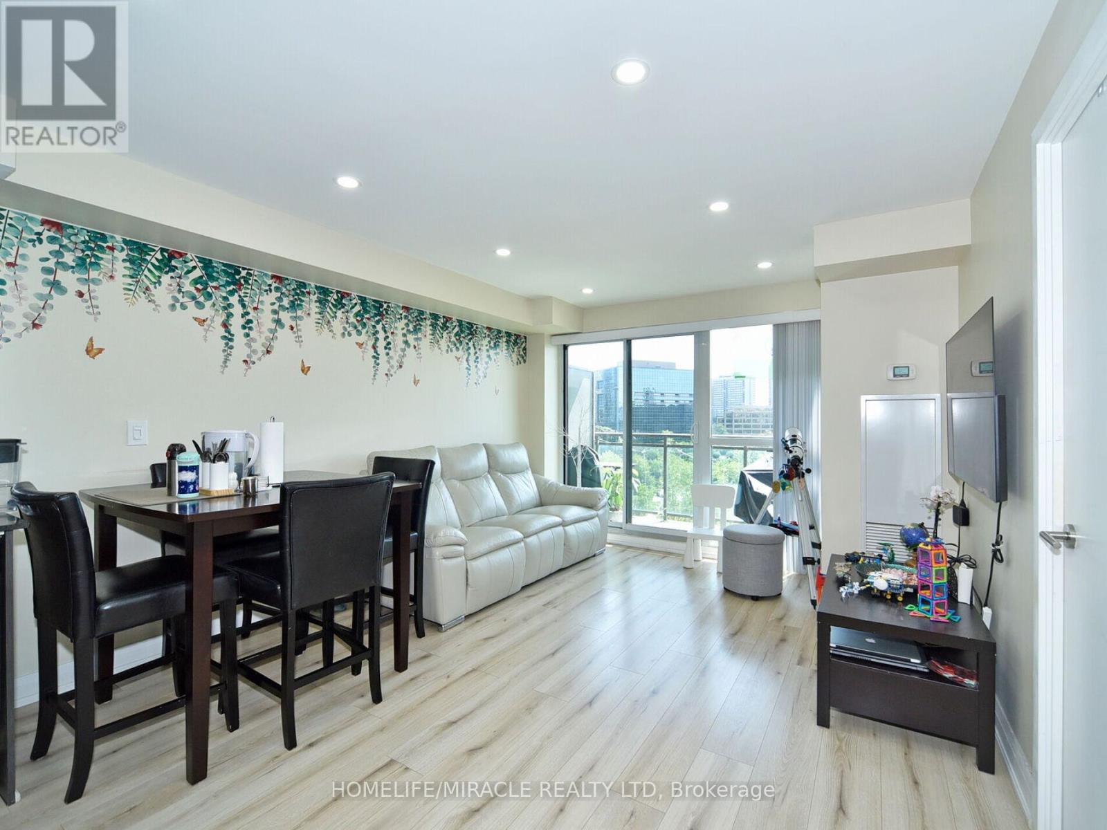 519 - 120 Dallimore Circle, Toronto, Ontario  M3C 4J1 - Photo 31 - C12570338