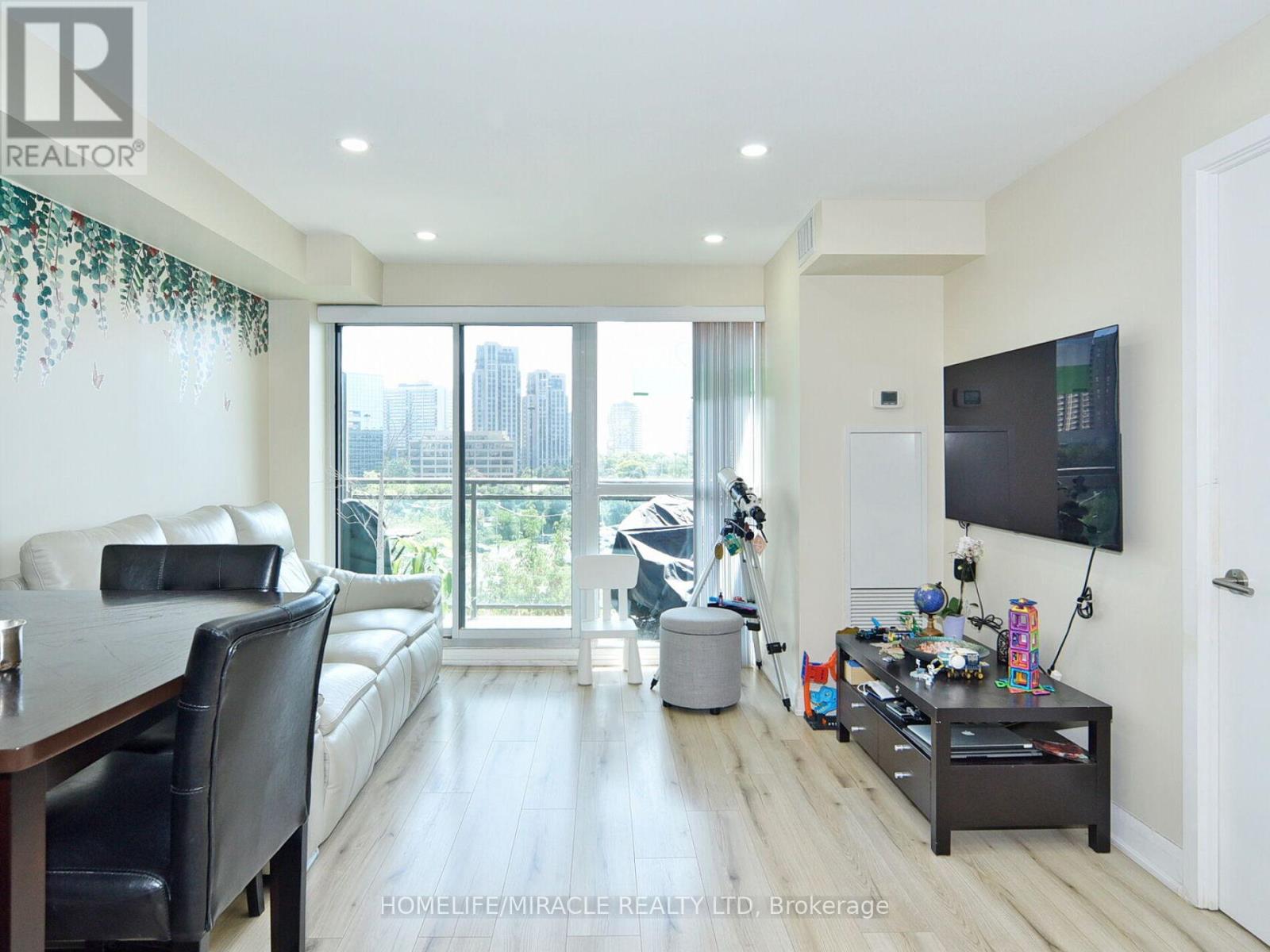 519 - 120 Dallimore Circle, Toronto, Ontario  M3C 4J1 - Photo 32 - C12570338