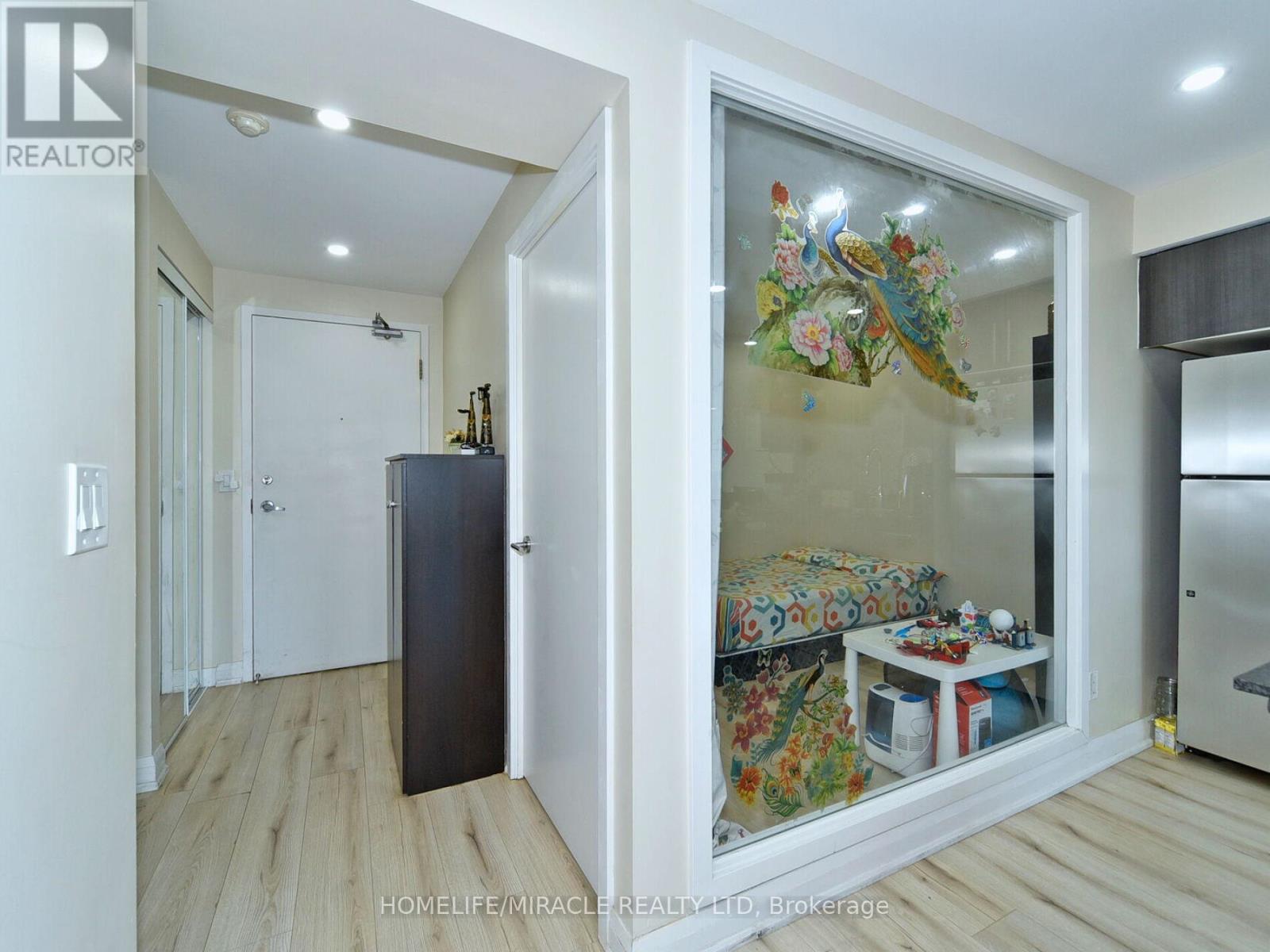 519 - 120 Dallimore Circle, Toronto, Ontario  M3C 4J1 - Photo 36 - C12570338