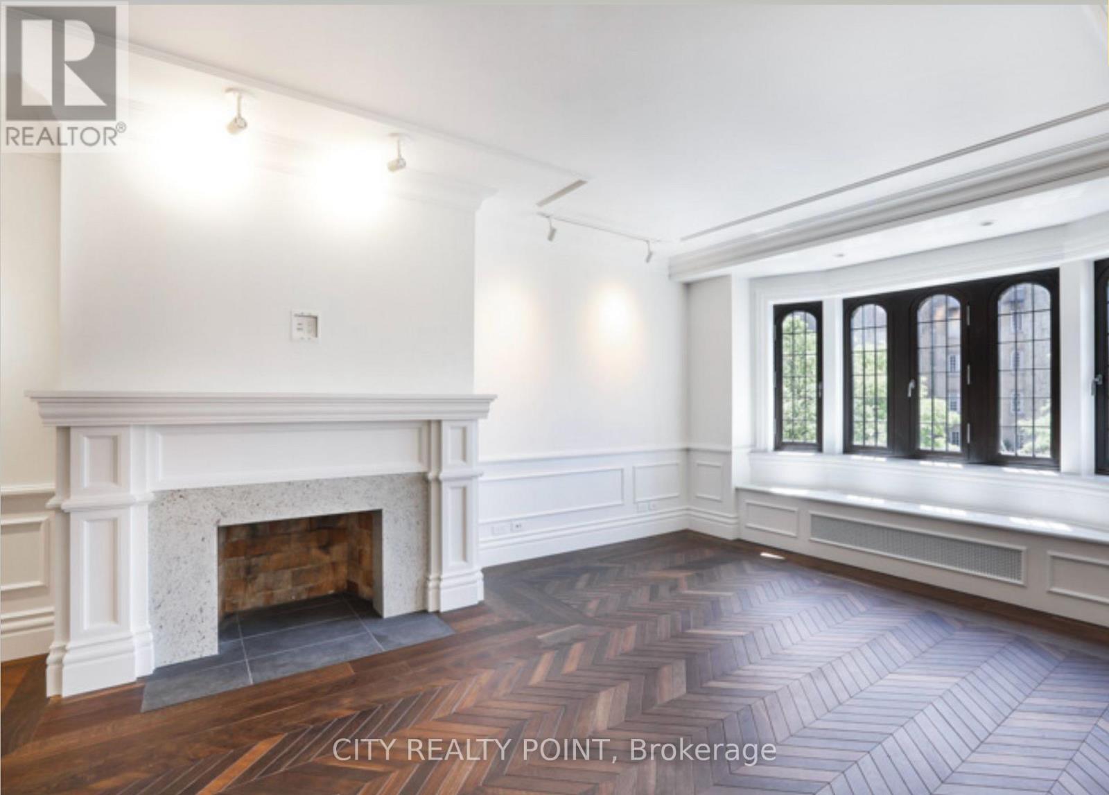 402 - 2 Clarendon Avenue, Toronto, Ontario  M4V 1H9 - Photo 3 - C12570340