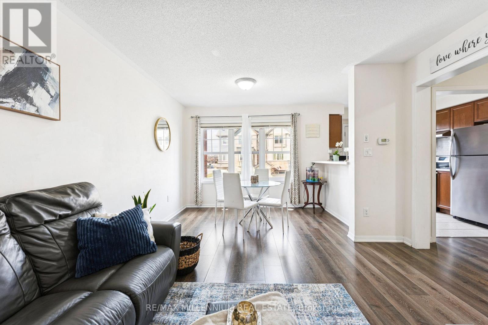 53 Colonel Frank Ching Crescent N, Brampton, Ontario  L6Y 5W5 - Photo 4 - W12560198