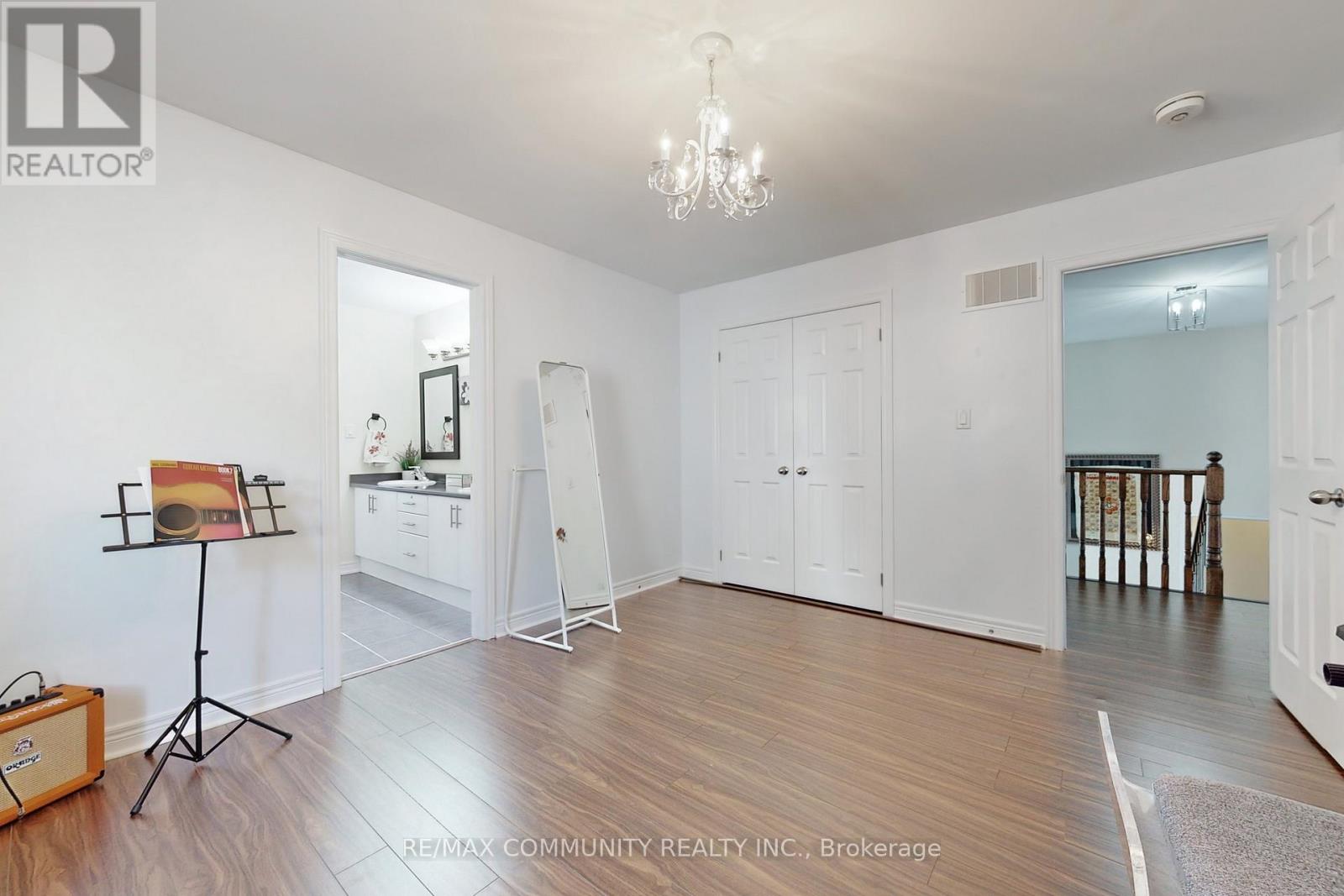 4 Flay Court, Innisfil (Cookstown), Ontario  L0L 1L0 - Photo 25 - N12570352