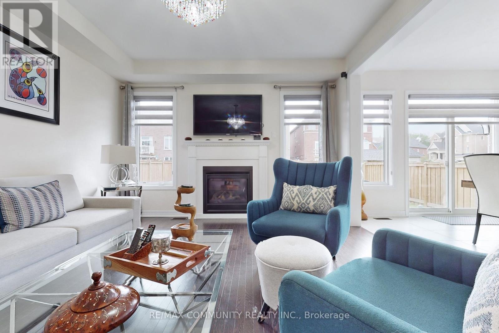 4 Flay Court, Innisfil (Cookstown), Ontario  L0L 1L0 - Photo 6 - N12570352