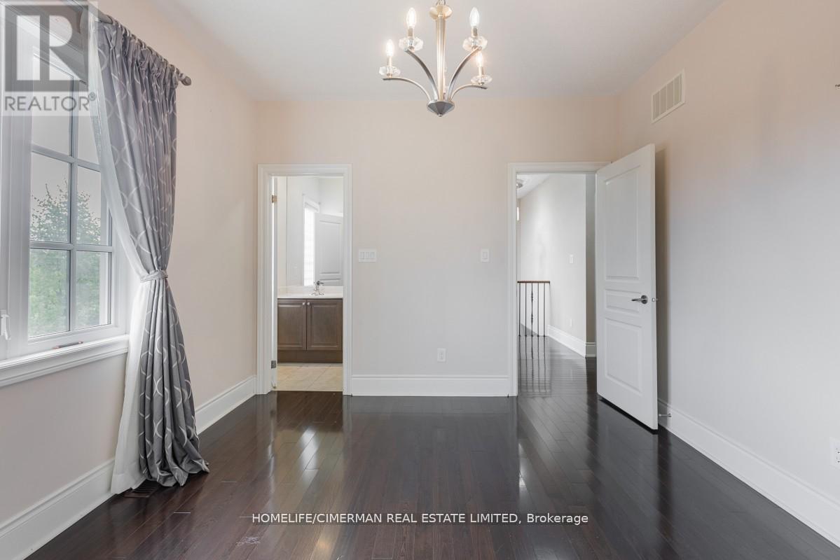 Upper Floor - 146 Shale Crescent, Vaughan, Ontario L6A 4N5 - Photo 21 - N12570380