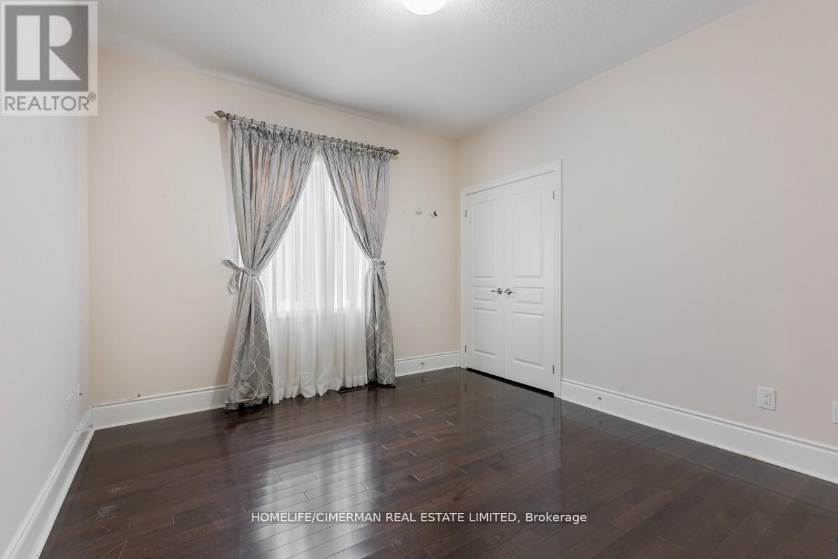 Upper Floor - 146 Shale Crescent, Vaughan, Ontario L6A 4N5 - Photo 23 - N12570380