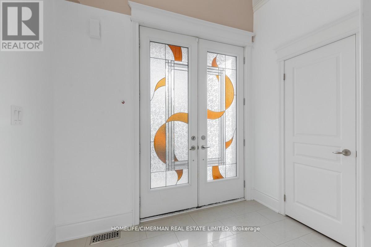 Upper Floor - 146 Shale Crescent, Vaughan, Ontario L6A 4N5 - Photo 3 - N12570380