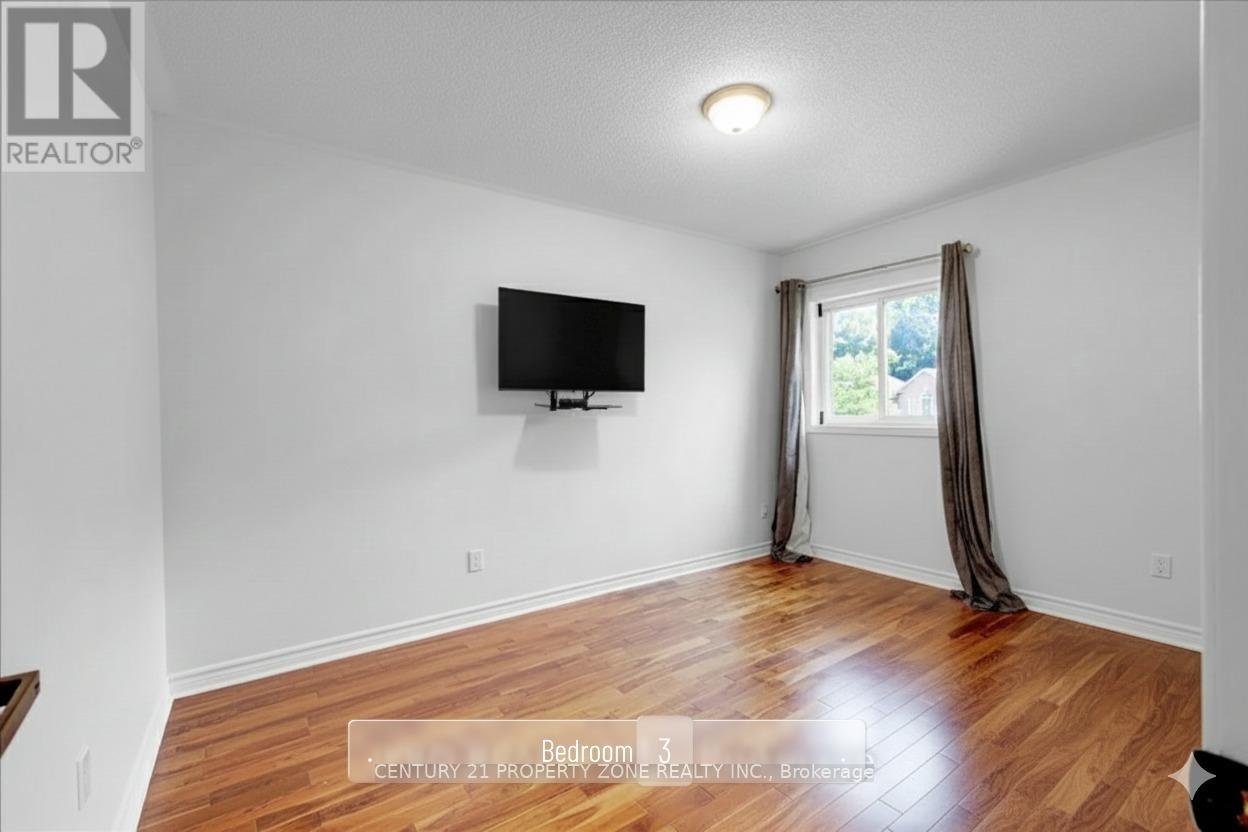 5378 Tree Crest Court, Mississauga, Ontario L5R 3Z6 - Photo 11 - W12570346