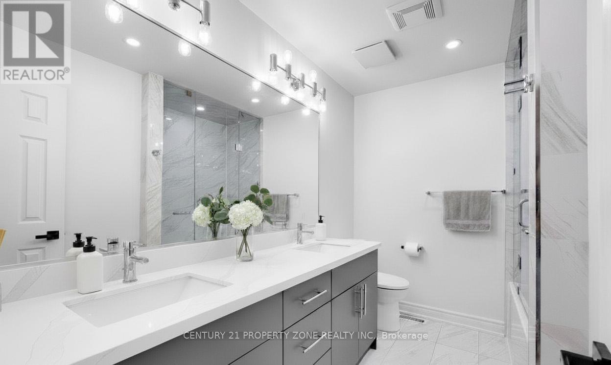 5378 Tree Crest Court, Mississauga, Ontario L5R 3Z6 - Photo 9 - W12570346