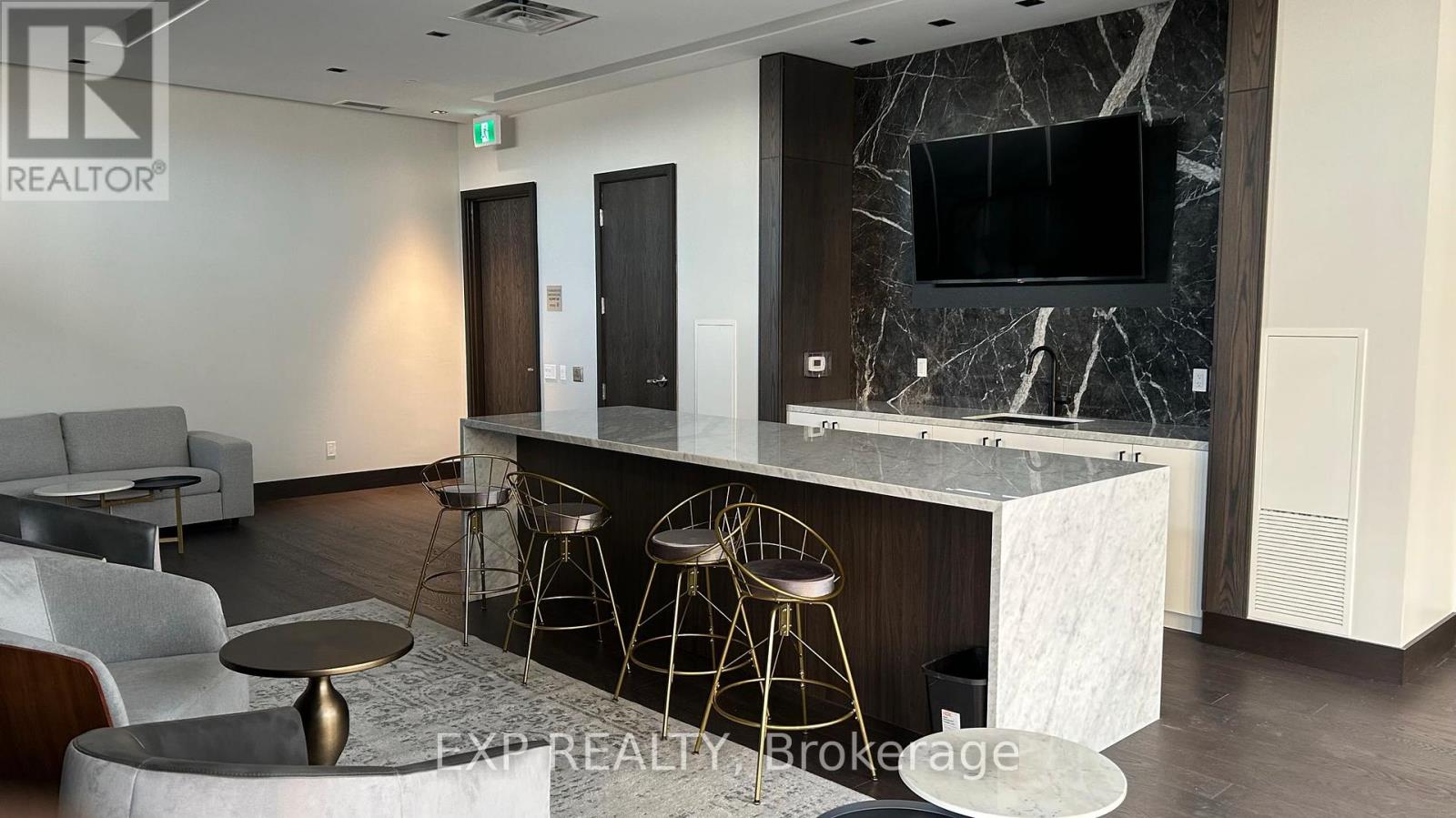 505 - 1461 Lawrence Avenue W, Toronto, Ontario  M6L 0A6 - Photo 6 - W12570384