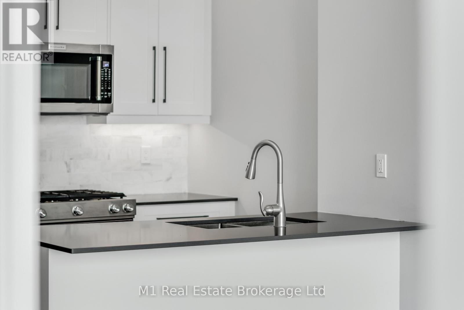 3001 - 60 Charles Street W, Kitchener, Ontario  N2G 0C9 - Photo 16 - X12570410