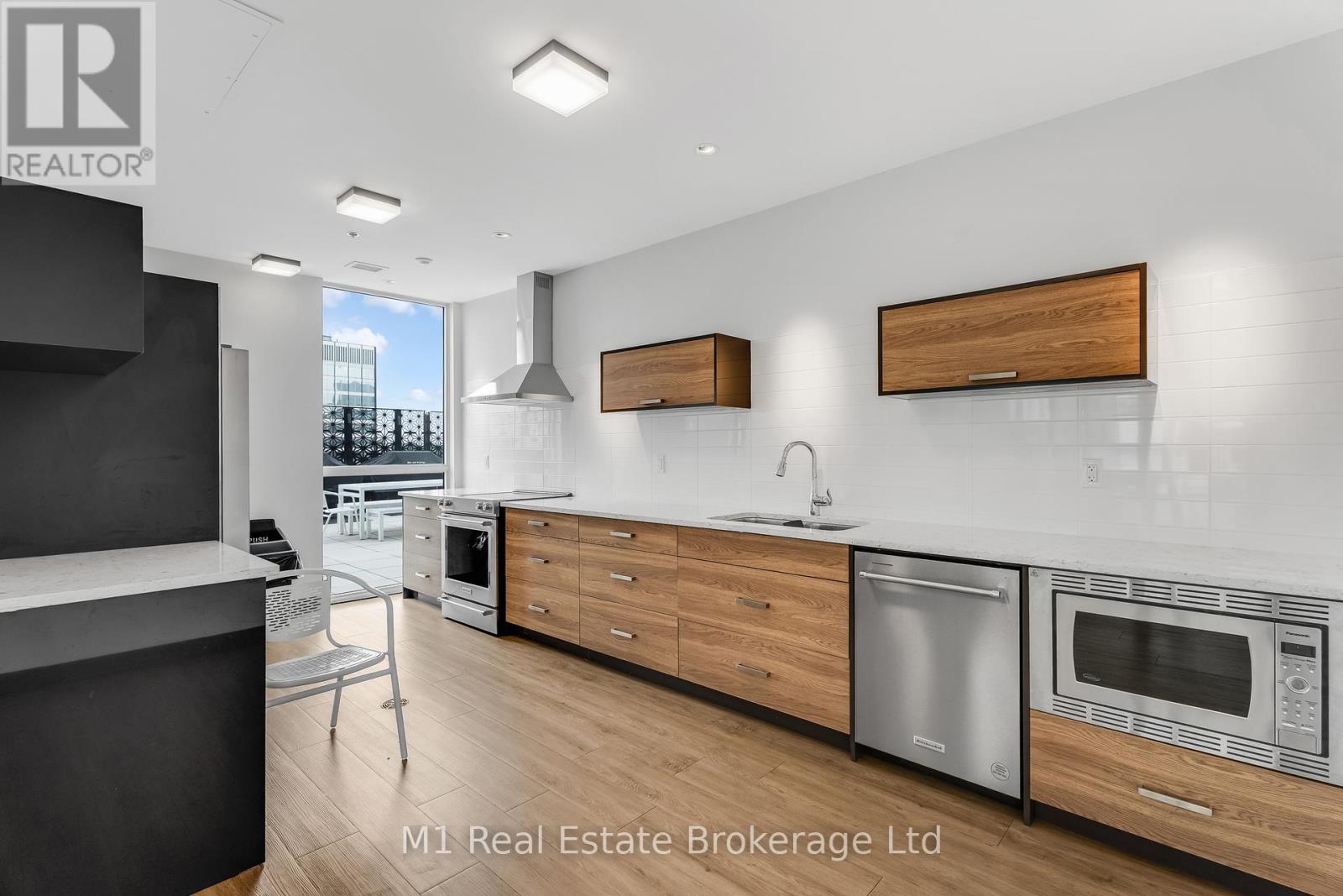 3001 - 60 Charles Street W, Kitchener, Ontario  N2G 0C9 - Photo 37 - X12570410