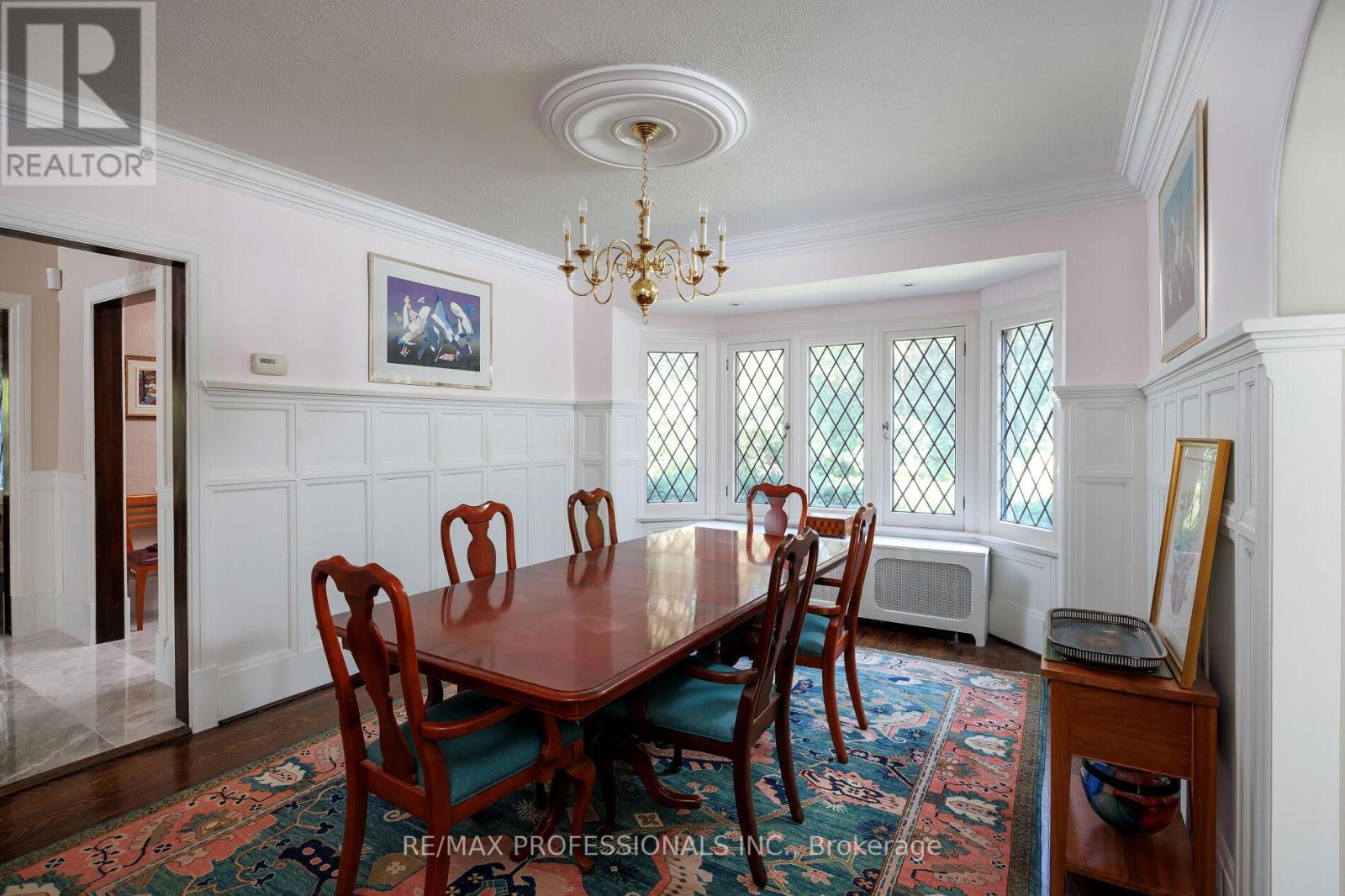 16 Kingsway Crescent, Toronto, Ontario  M8X 2P9 - Photo 18 - W12395622