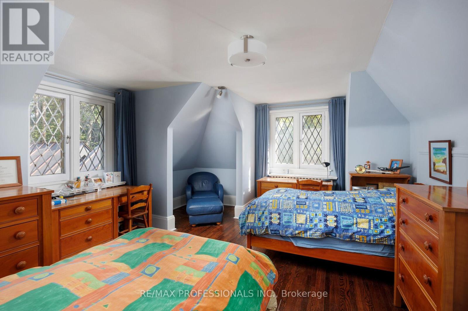 16 Kingsway Crescent, Toronto, Ontario  M8X 2P9 - Photo 46 - W12395622