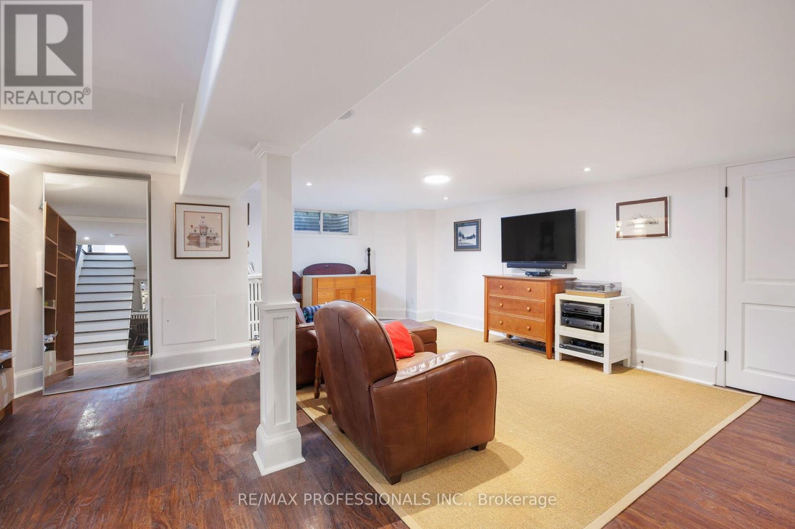 16 Kingsway Crescent, Toronto, Ontario  M8X 2P9 - Photo 44 - W12395622