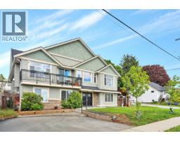 943 HARRIS AVENUE, Coquitlam, British Columbia