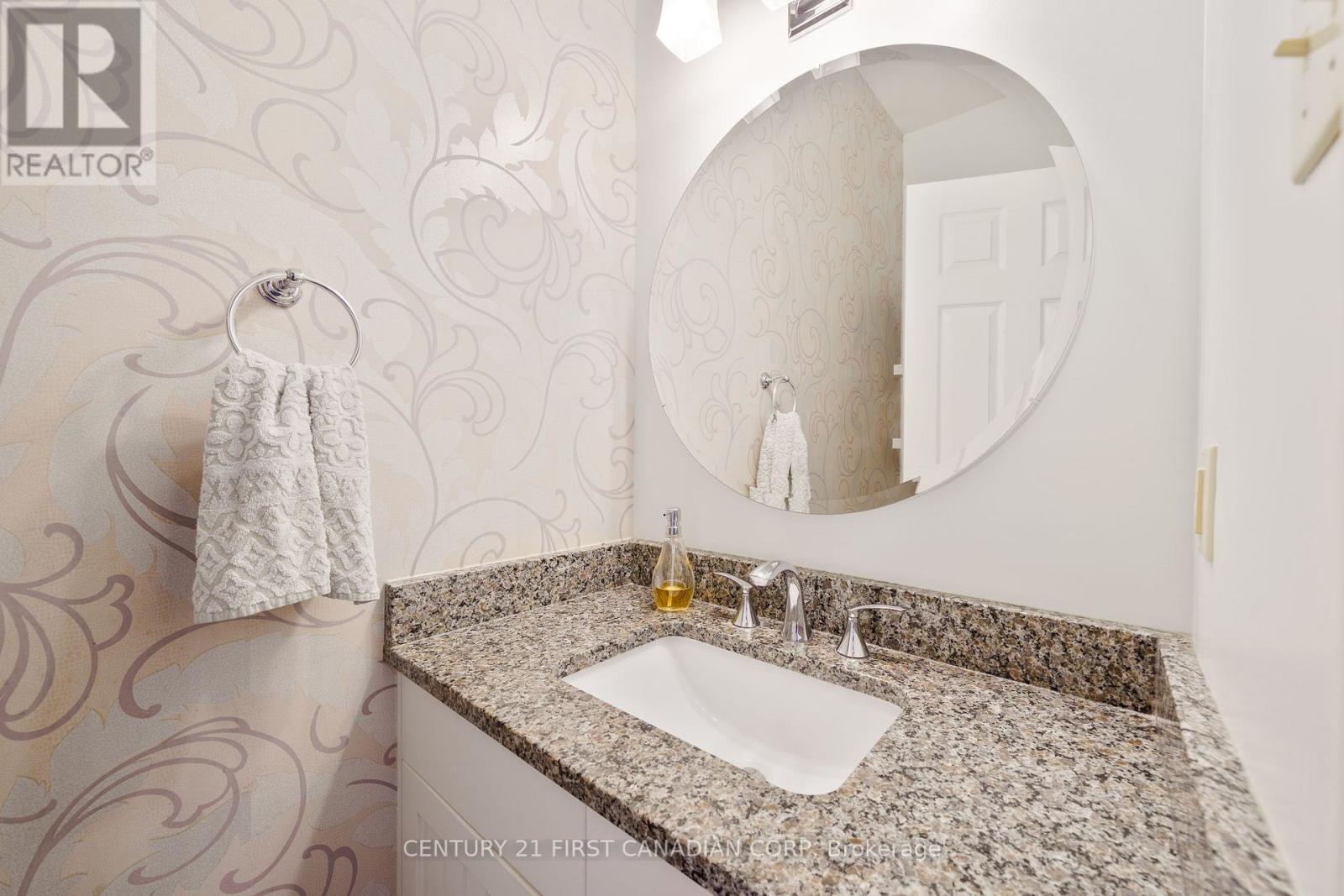 50 - 374 Front Street, Central Elgin, Ontario  N5L 1G1 - Photo 17 - X12552772