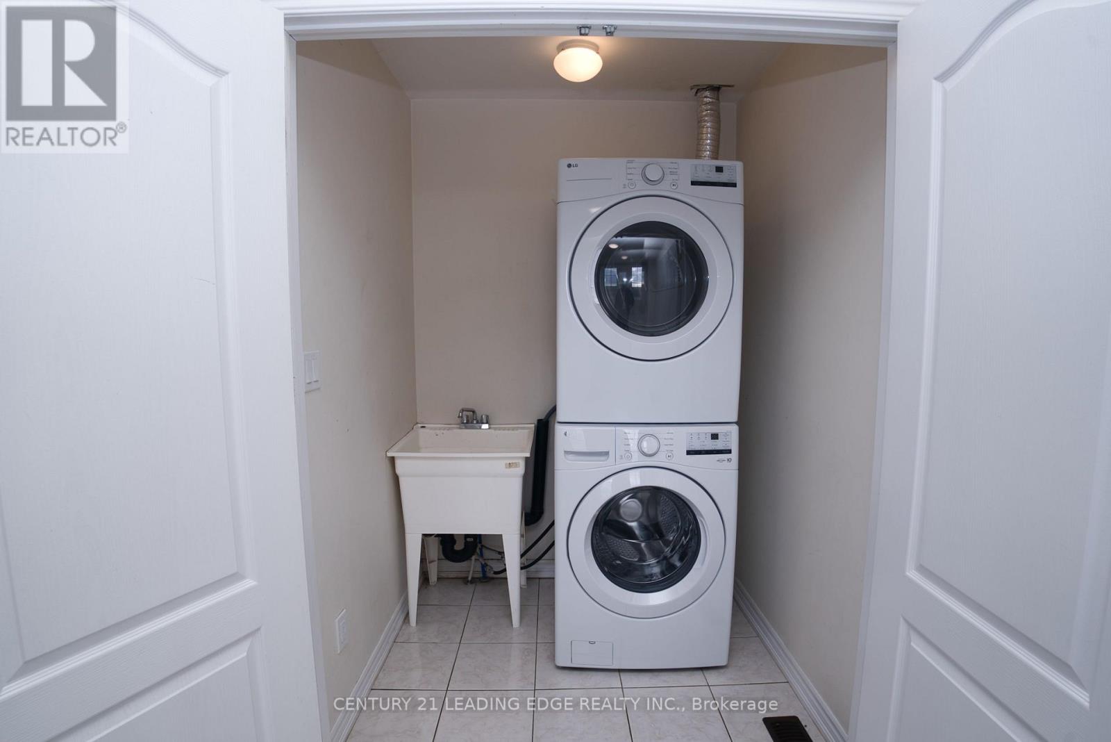 26 Shiff Crescent, Brampton, Ontario  L6Z 0H5 - Photo 13 - W12570394