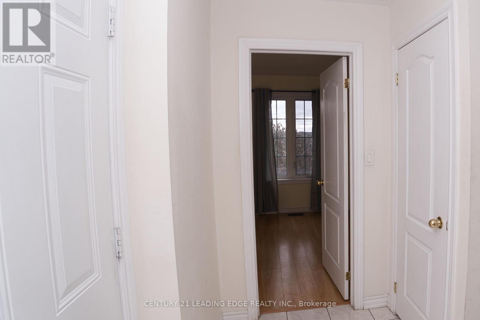 26 Shiff Crescent, Brampton, Ontario  L6Z 0H5 - Photo 2 - W12570394