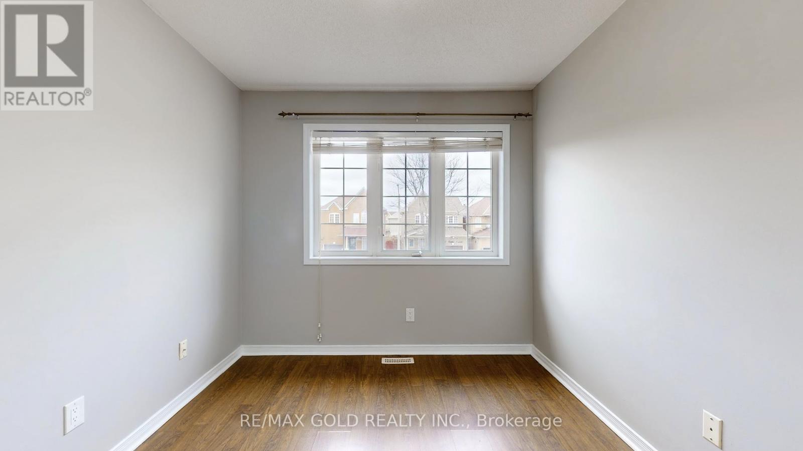 73 Pauline Crescent, Brampton, Ontario  L7A 2V5 - Photo 33 - W12570408