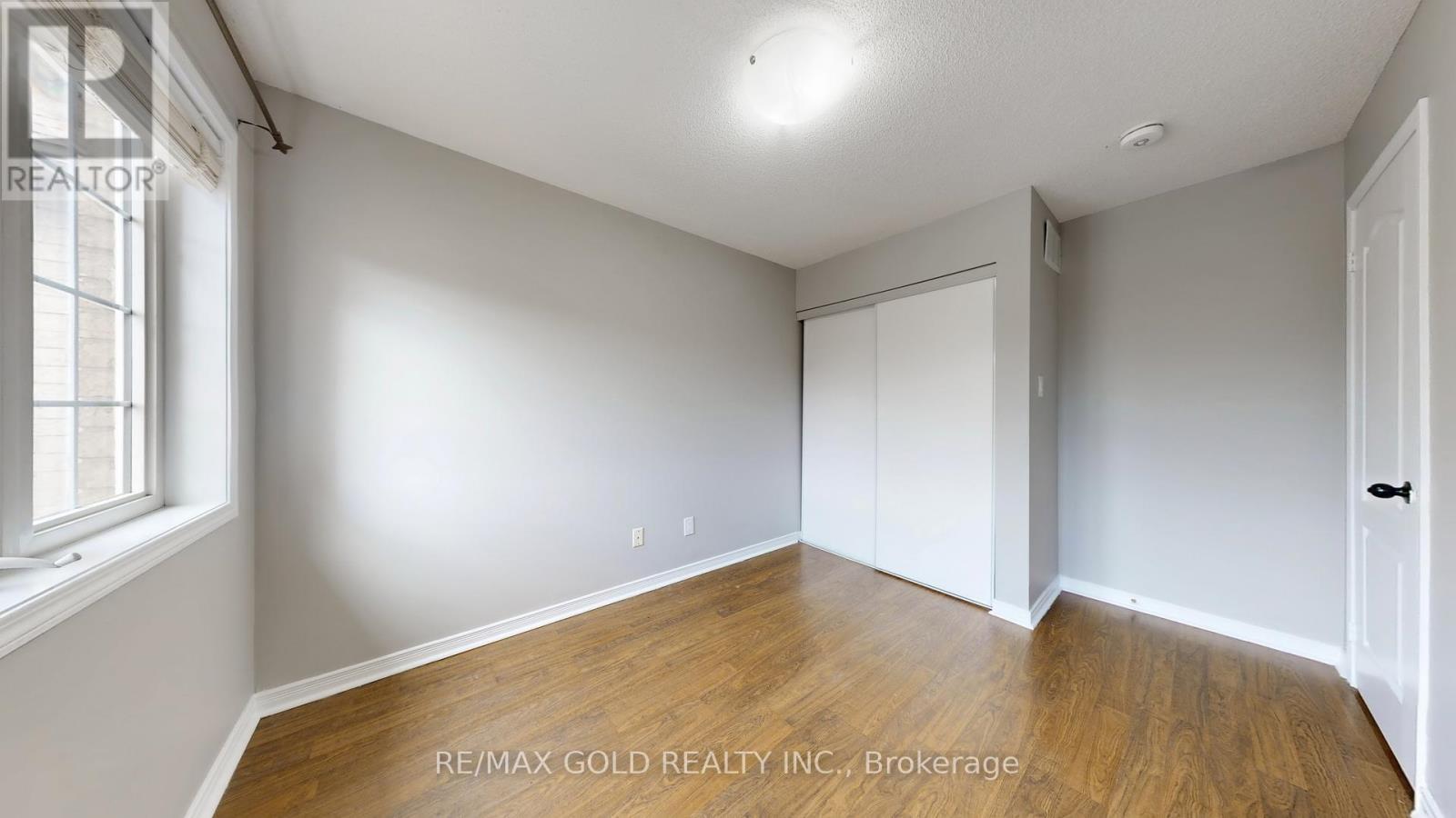 73 Pauline Crescent, Brampton, Ontario  L7A 2V5 - Photo 35 - W12570408