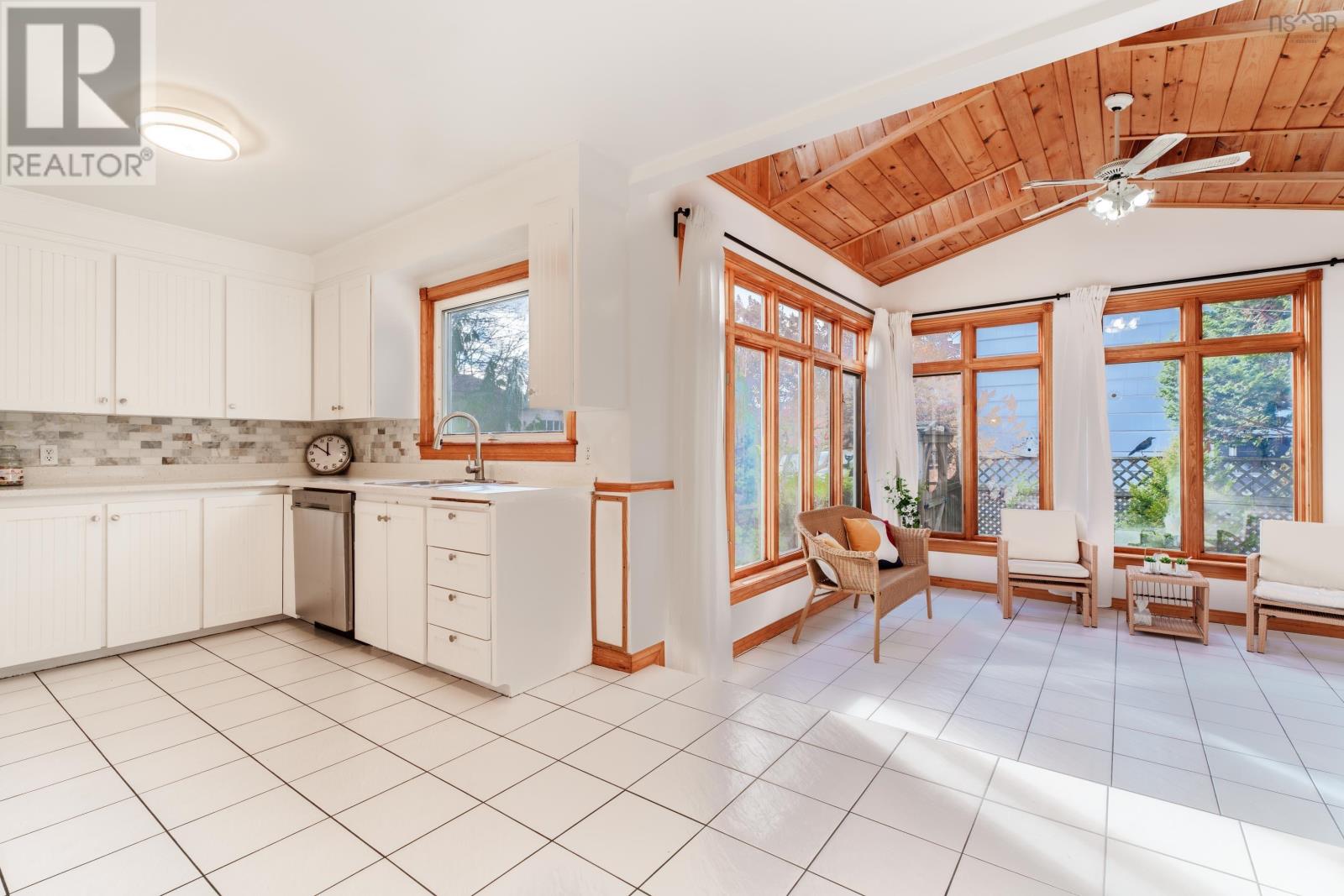 29 Scarlet Road, Halifax, Nova Scotia B3M 1L2 - Photo 8 - 202528297