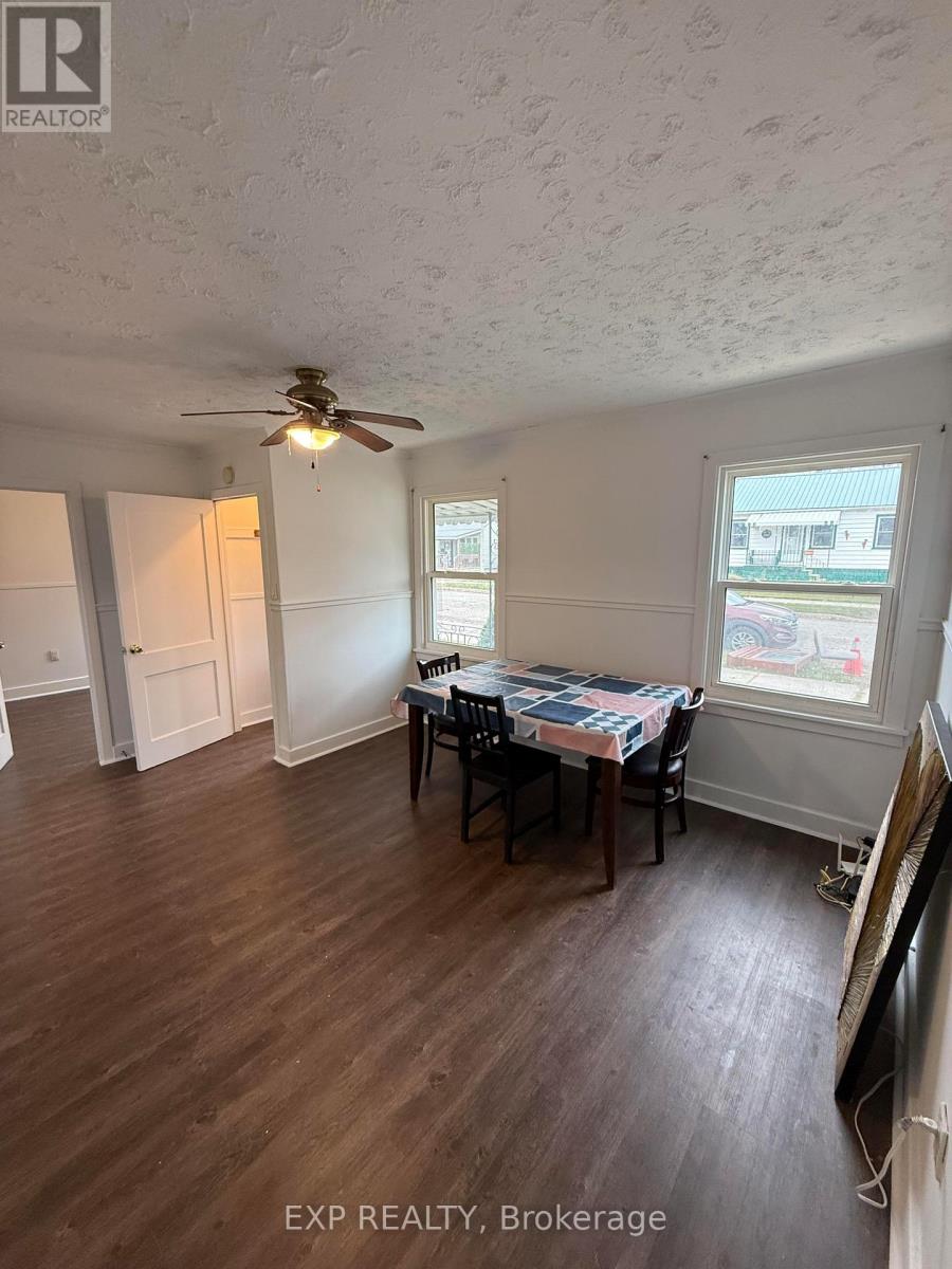 6318 Skinner Street, Niagara Falls, Ontario L2G 2Y7 - Photo 12 - X12568158