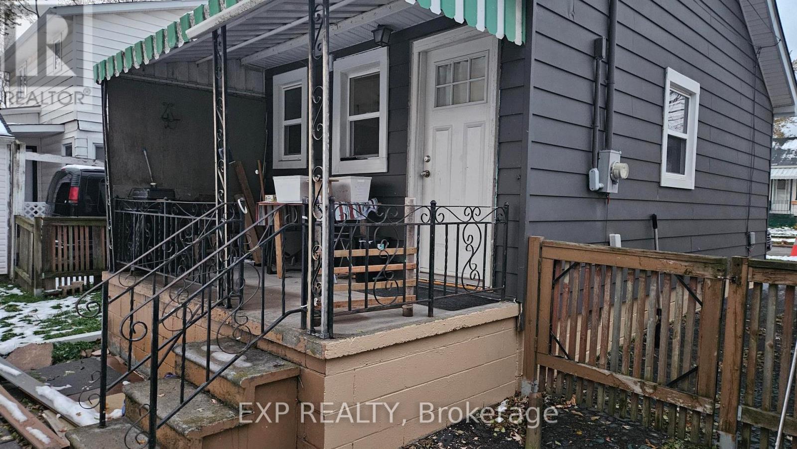 6318 Skinner Street, Niagara Falls, Ontario L2G 2Y7 - Photo 33 - X12568158