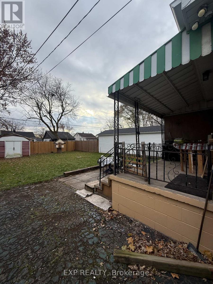 6318 Skinner Street, Niagara Falls, Ontario L2G 2Y7 - Photo 34 - X12568158