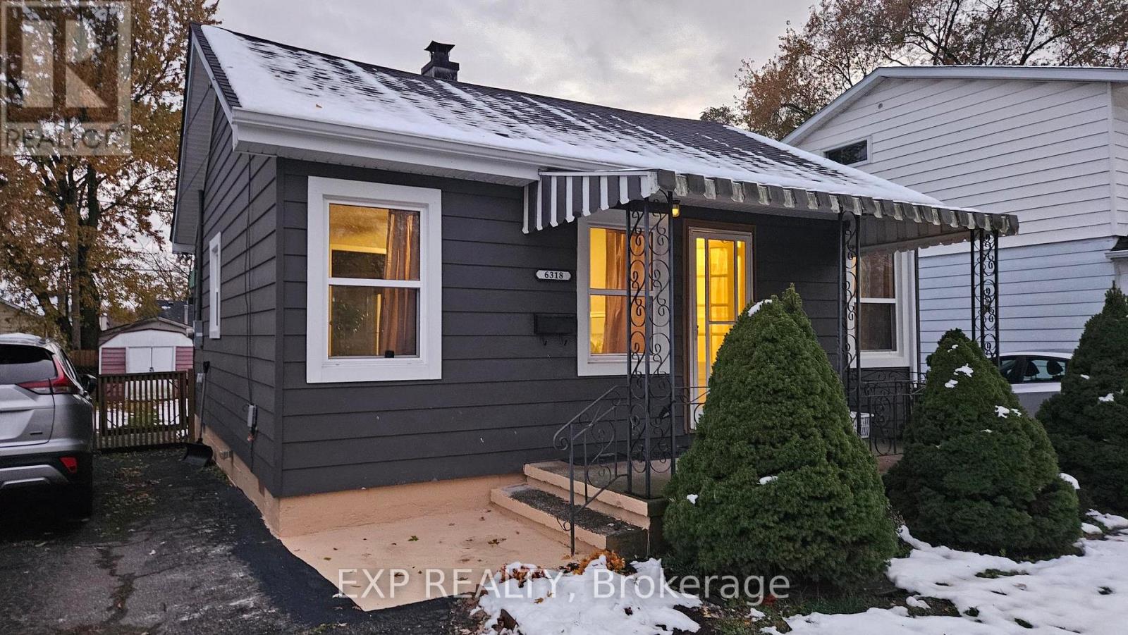 6318 Skinner Street, Niagara Falls, Ontario L2G 2Y7 - Photo 4 - X12568158