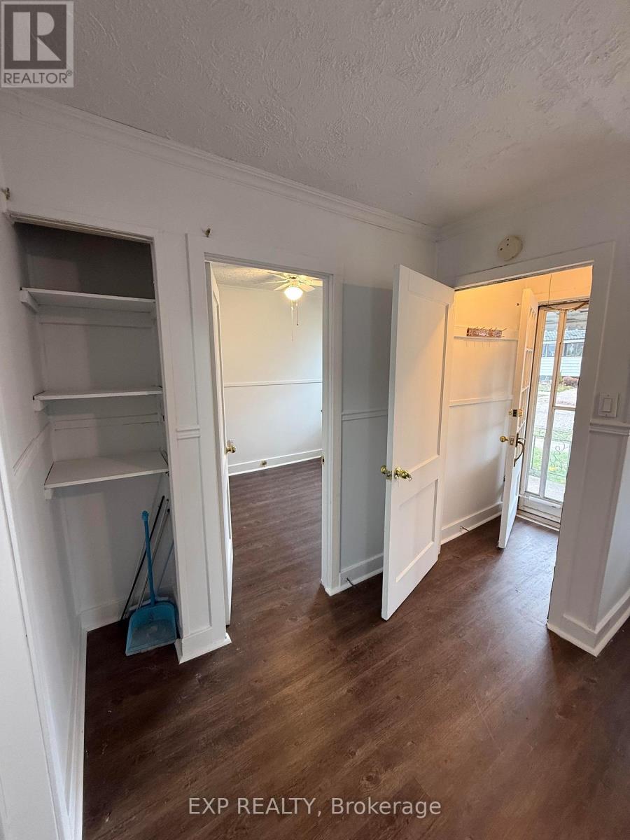 6318 Skinner Street, Niagara Falls, Ontario L2G 2Y7 - Photo 7 - X12568158