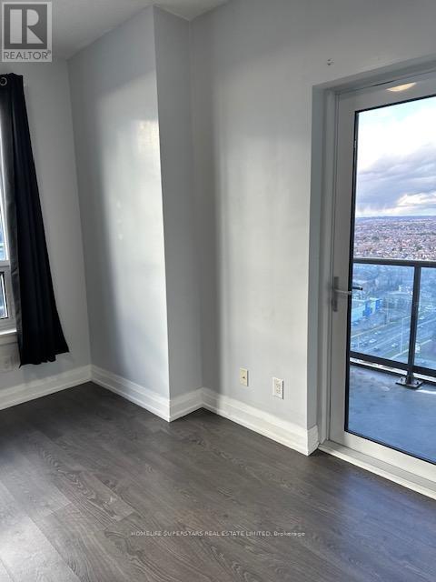 2402 - 3600 Highway 7 Road, Vaughan, Ontario  L4L 1A6 - Photo 14 - N12499668