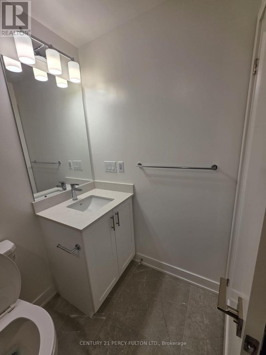 312 - 705 Davis Drive, Newmarket, Ontario  L3Y 0J1 - Photo 2 - N12570442