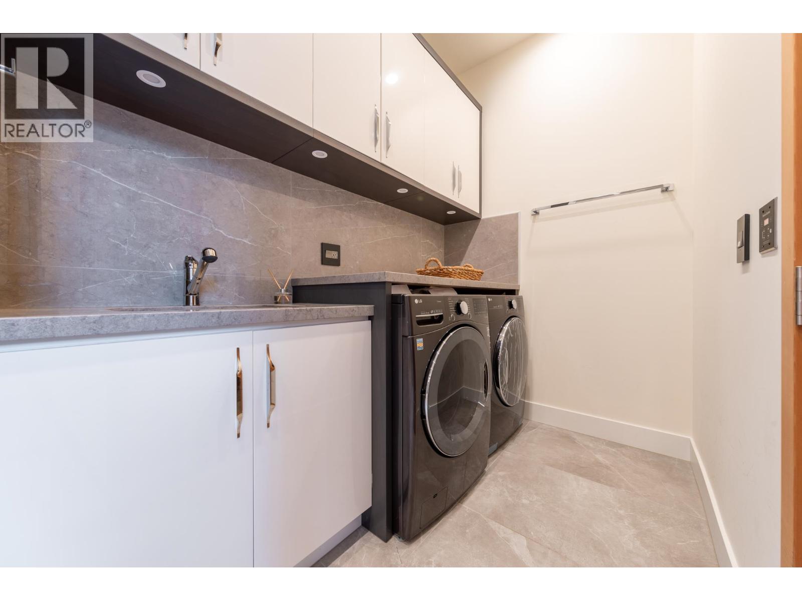 2863 W King Edward Avenue, Vancouver, British Columbia  V6L 1V1 - Photo 28 - R3045246