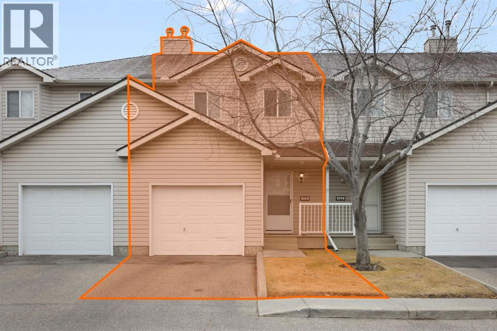 120 Douglas Glen Park Se, Calgary, Alberta  T2Z 3Z3 - Photo 2 - A2271261